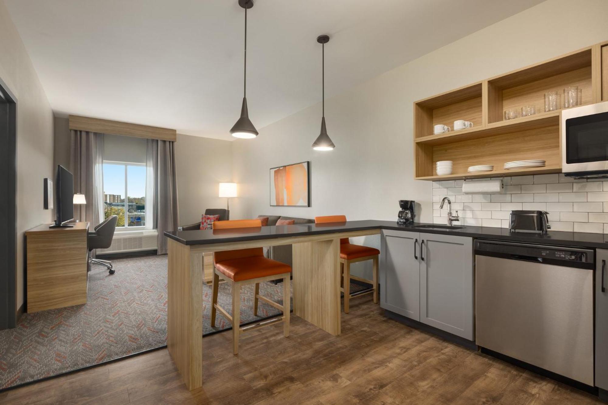 Hotel Candlewood By Ihg 3*